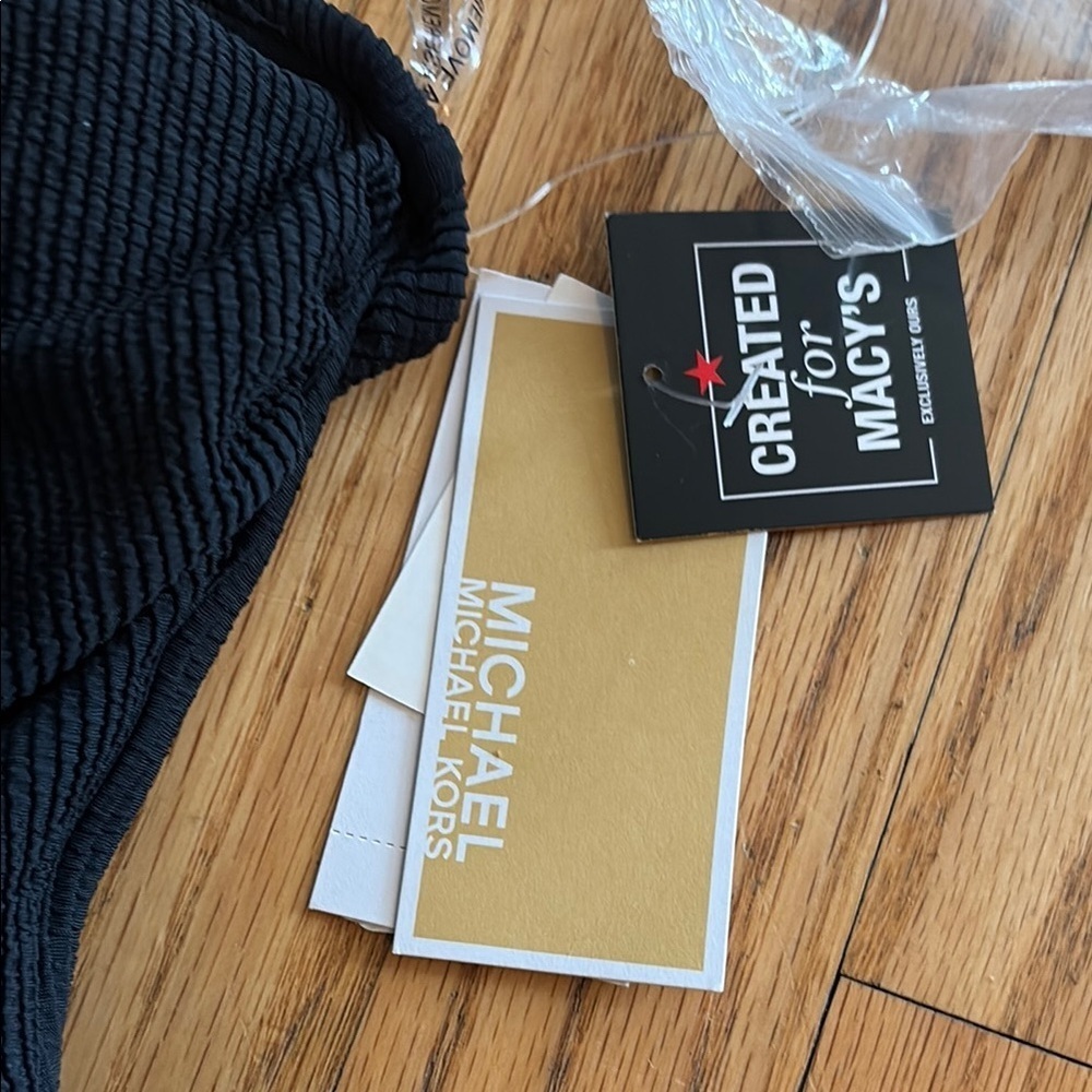 Black One-Shoulder Swim One Piece - Picture 5 of 5